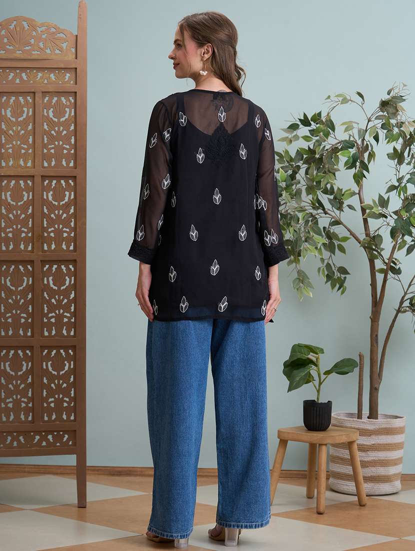 women chikankari long sleeve straight kurti - 22373550 -  Standard Image - 4