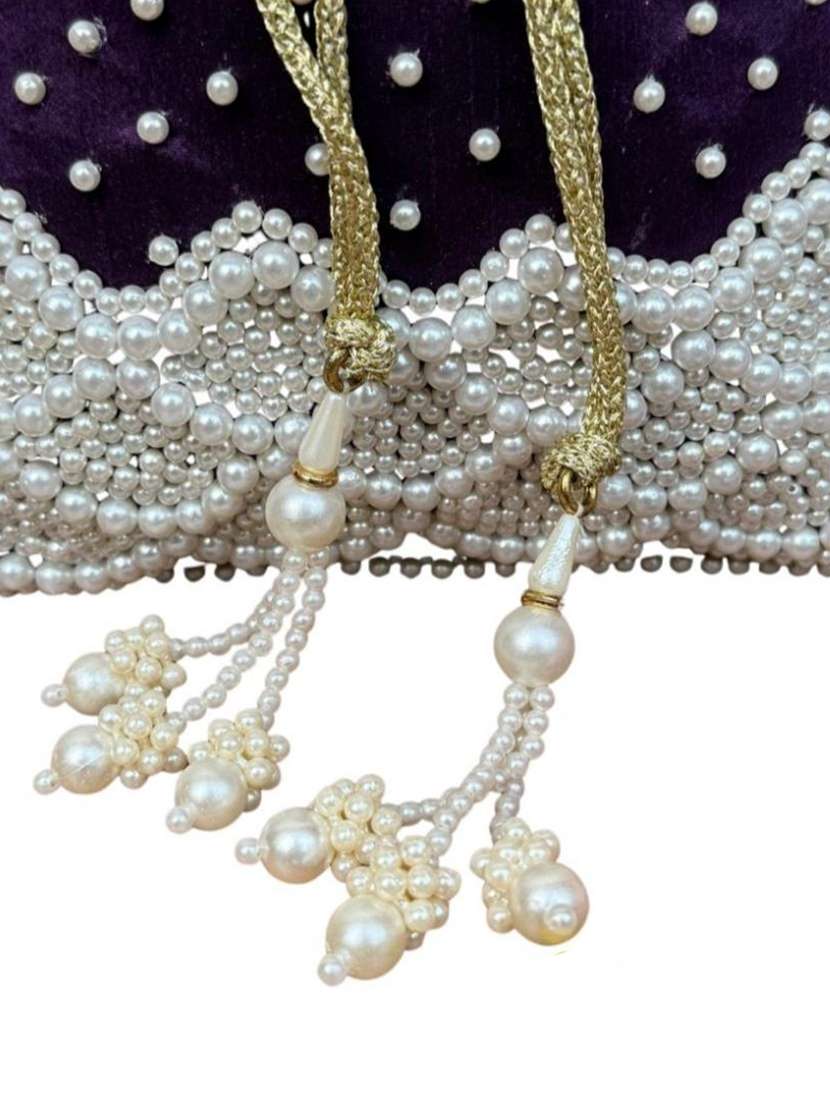 women embellished potli bag - 22373610 -  Standard Image - 4
