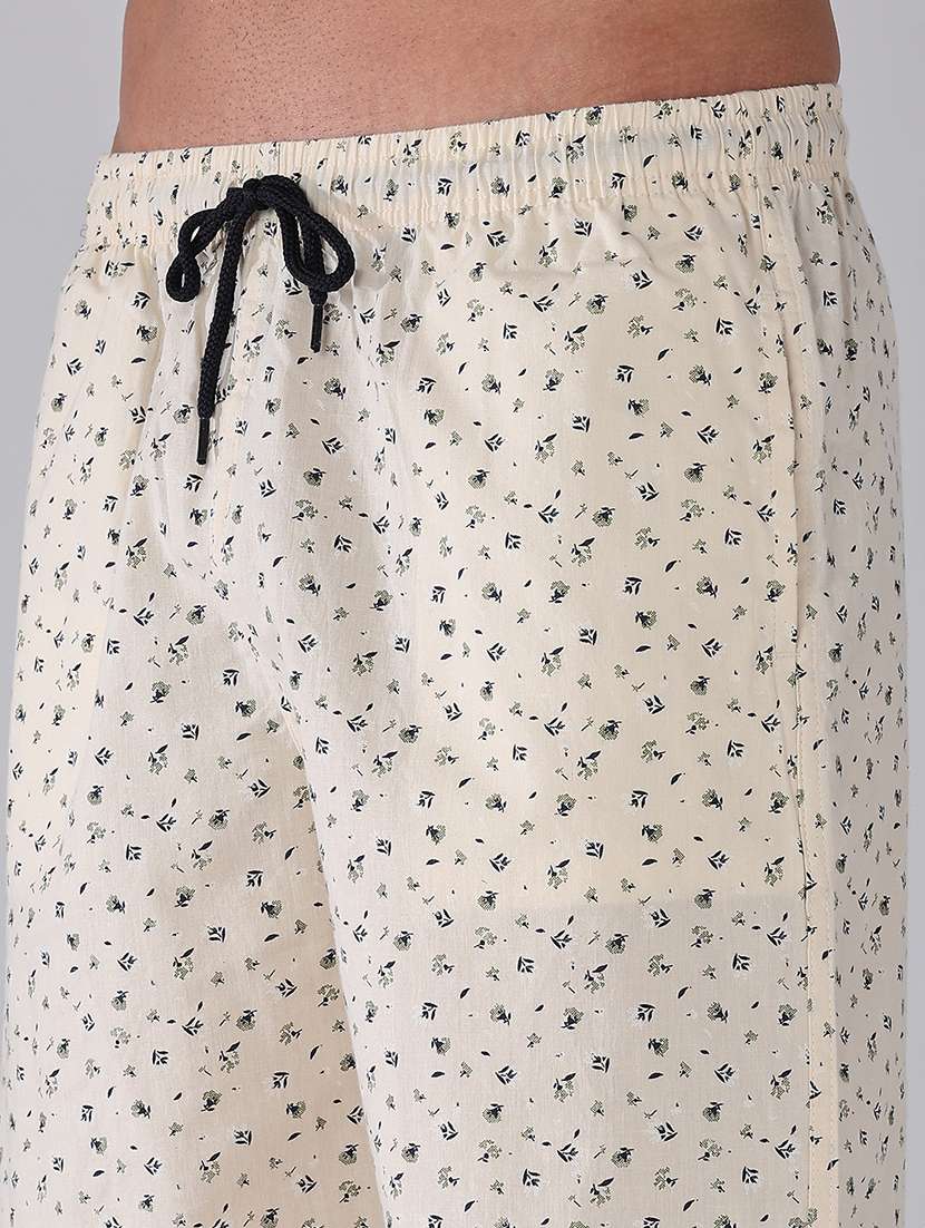 men printed mid rise regular fit shorts - 22374094 -  Standard Image - 1