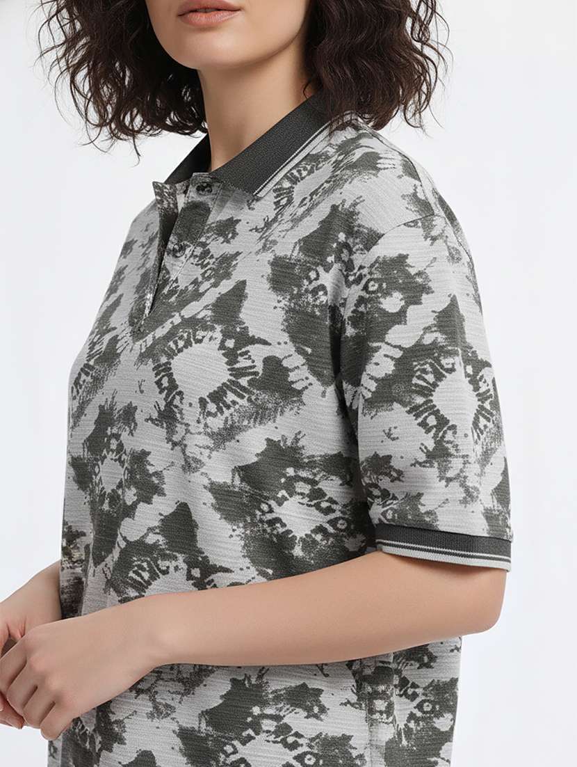 women printed short sleeve oversized polo t-shirt - 22374188 -  Standard Image - 4