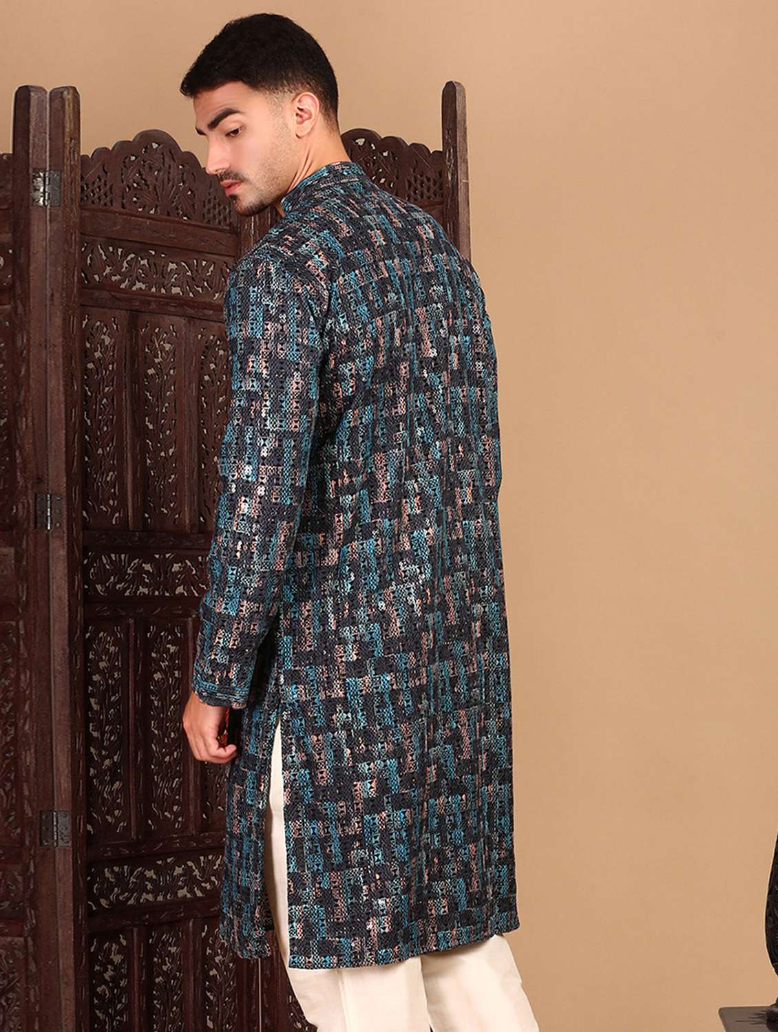 men printed mandarin neck long kurta - 22374636 -  Standard Image - 4
