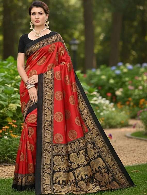 women self design banarasi saree with blouse