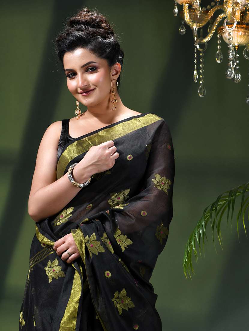 women self design handloom saree with blouse - 22376120 -  Standard Image - 4
