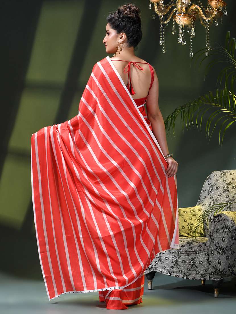 women striped printed saree - 22376140 -  Standard Image - 4
