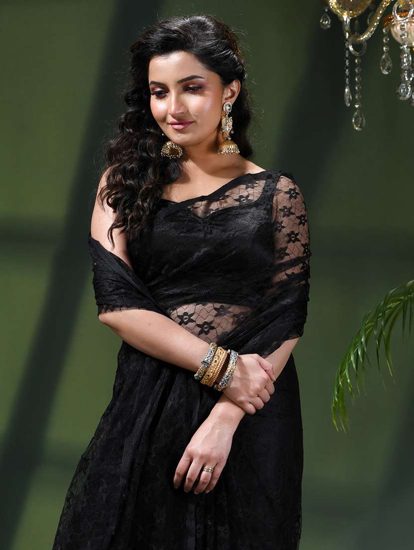 women self design plain saree - 22376145 -  Standard Image - 4