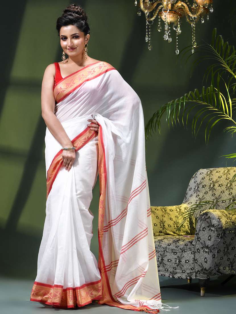 women solid with bordered saree