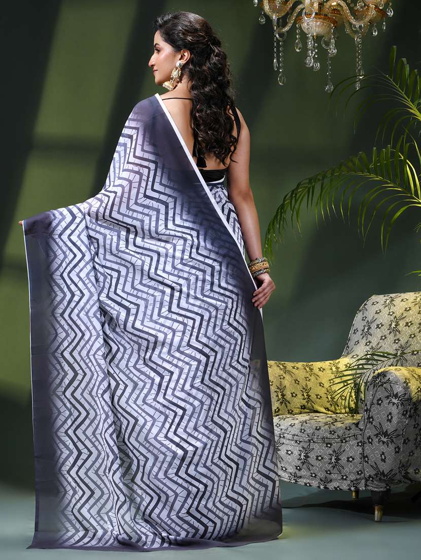 women printed casual wear saree - 22376188 -  Standard Image - 4
