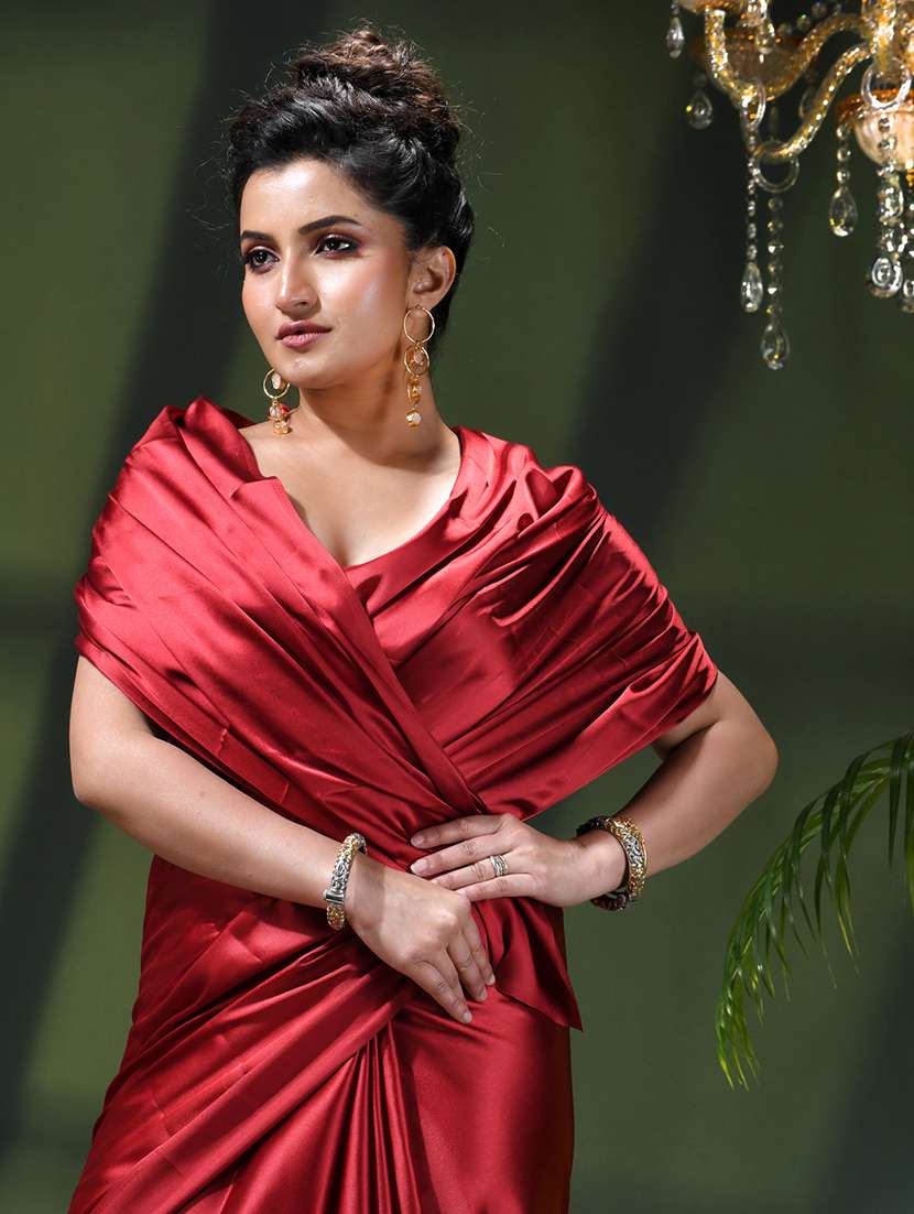 women solid plain saree - 22376190 -  Standard Image - 4