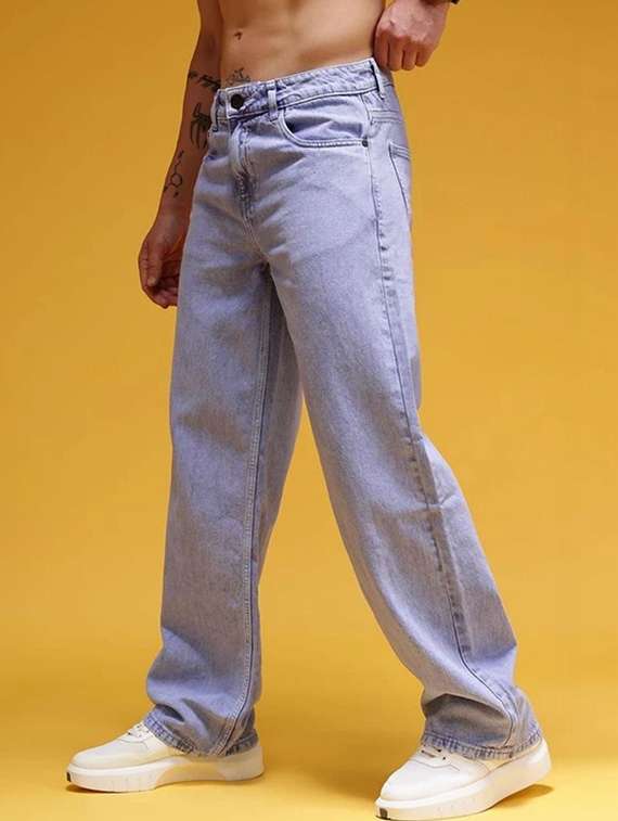 men solid mid rise relaxed jeans - 22376373 -  Standard Image - 1