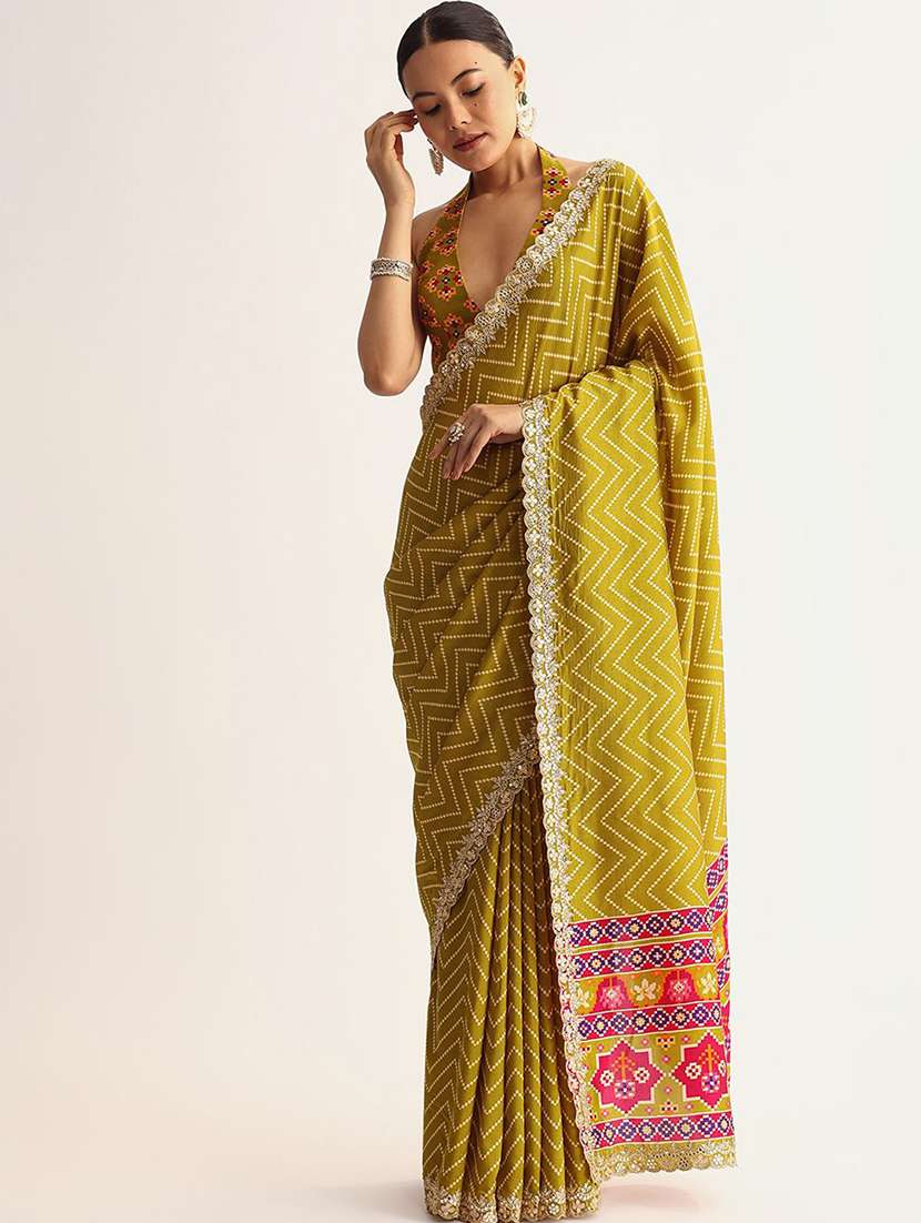 women chevron printed saree with blouse - 22376677 -  Standard Image - 1