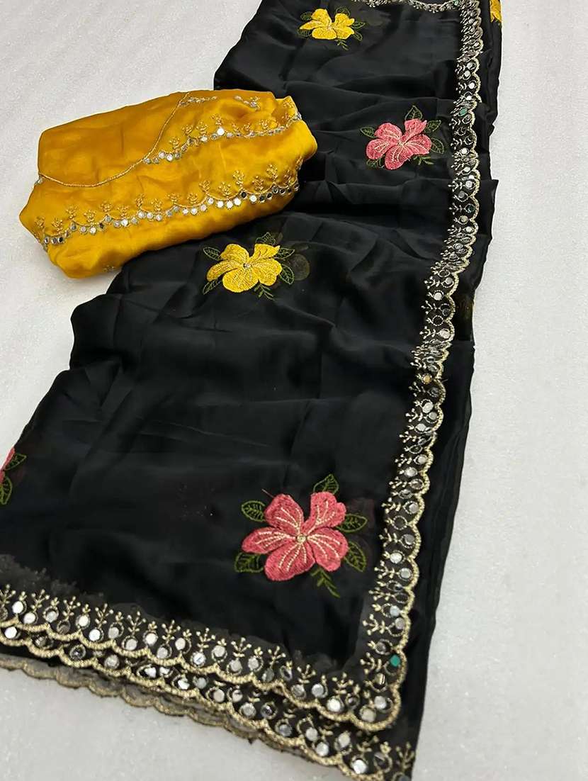 women solid with bordered saree with blouse - 22376684 -  Standard Image - 4