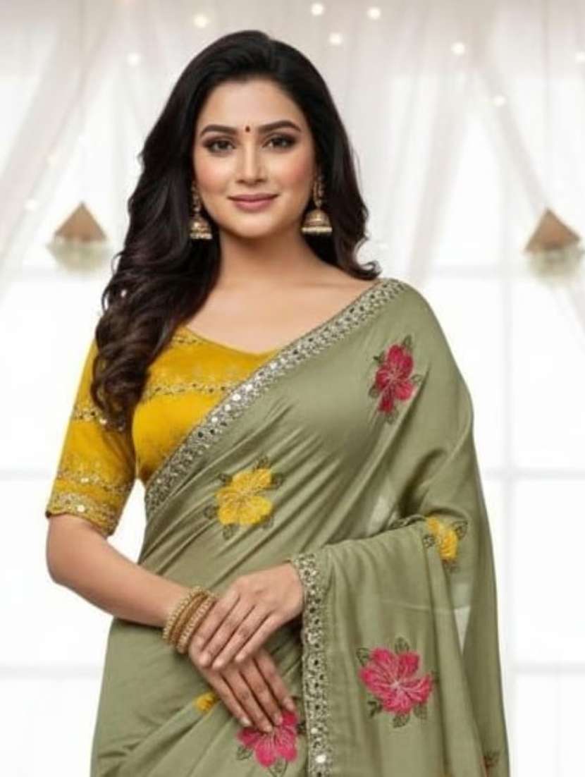 women solid with bordered saree with blouse - 22376685 -  Standard Image - 1