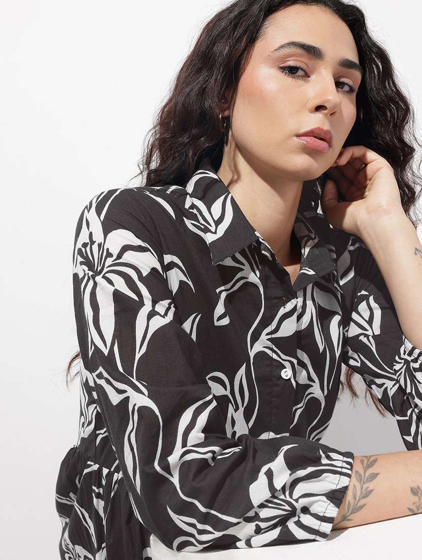 Women Printed Long Sleeve Tiered Dress - 22376970 -  Standard Image - 1