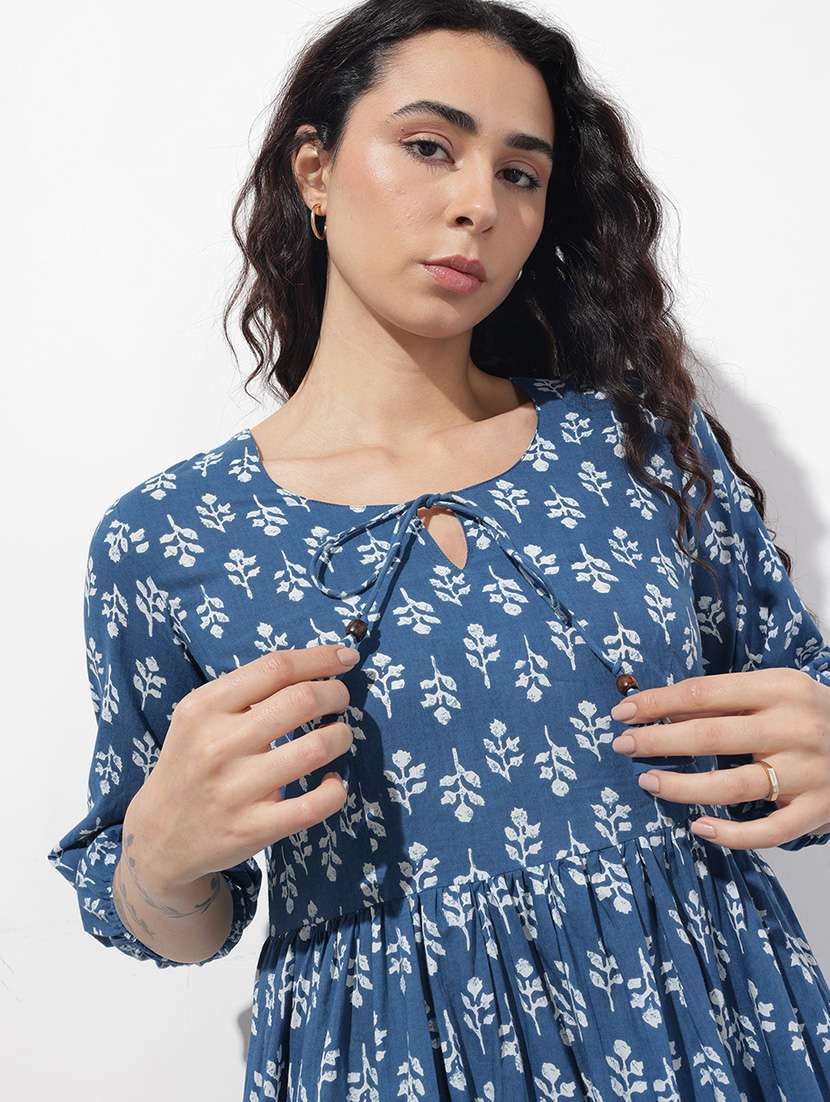 women printed puff sleeve tiered dress - 22376979 -  Standard Image - 1
