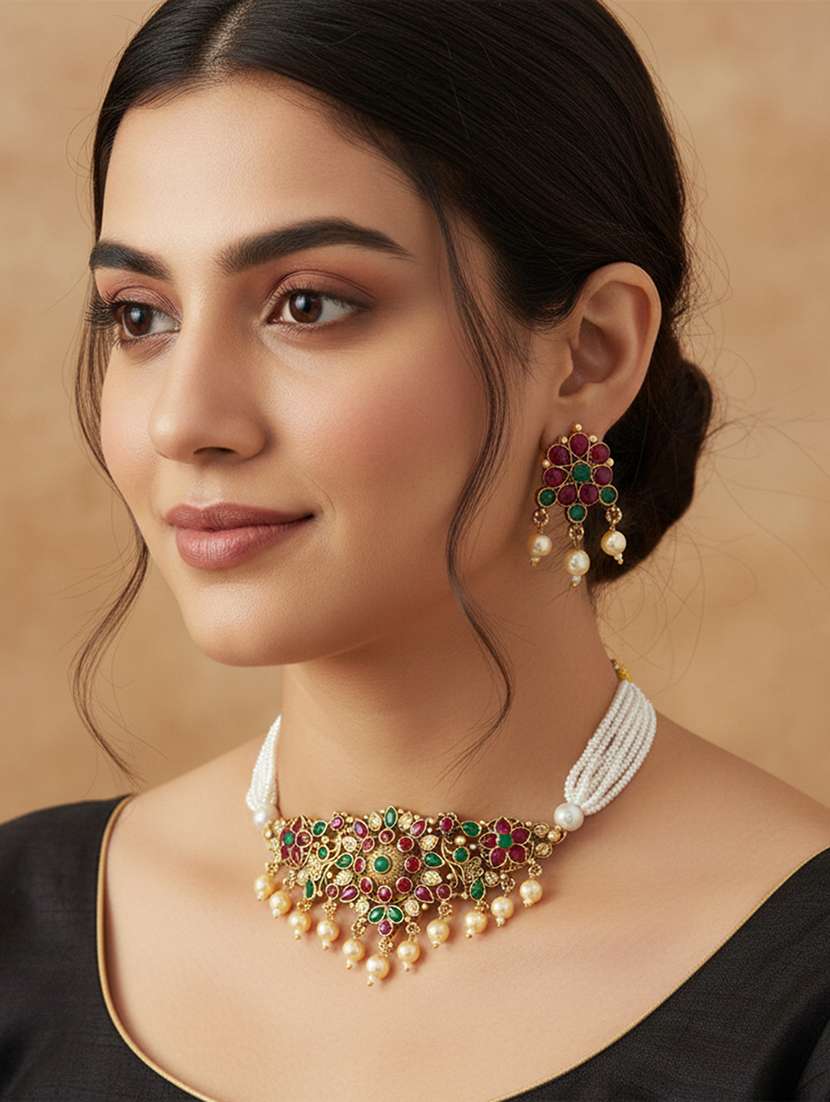 brass gold antique finish traditional necklace - 22377315 -  Standard Image - 1