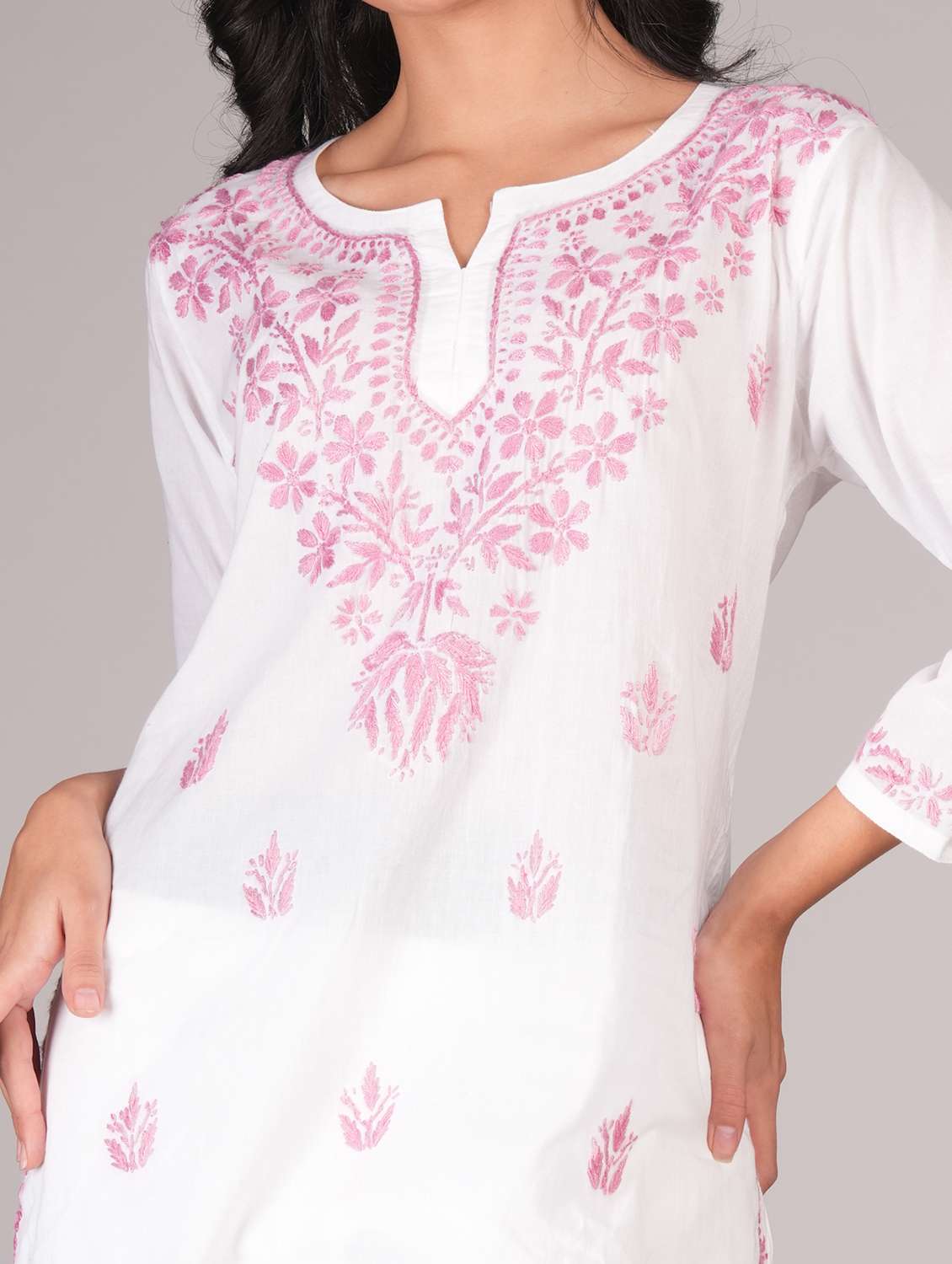 women notch neck chikankari straight kurti - 22377870 -  Standard Image - 1