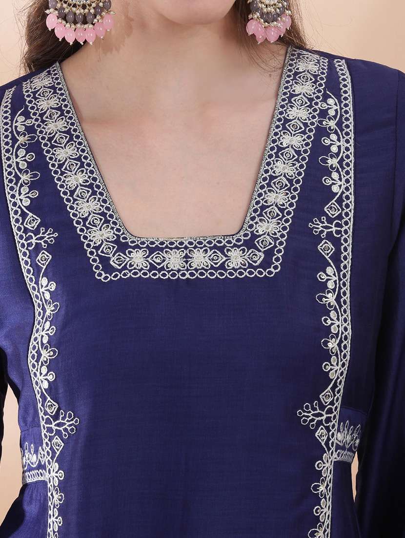 women solid with work long sleeve a-line kurta - 22378242 -  Standard Image - 4