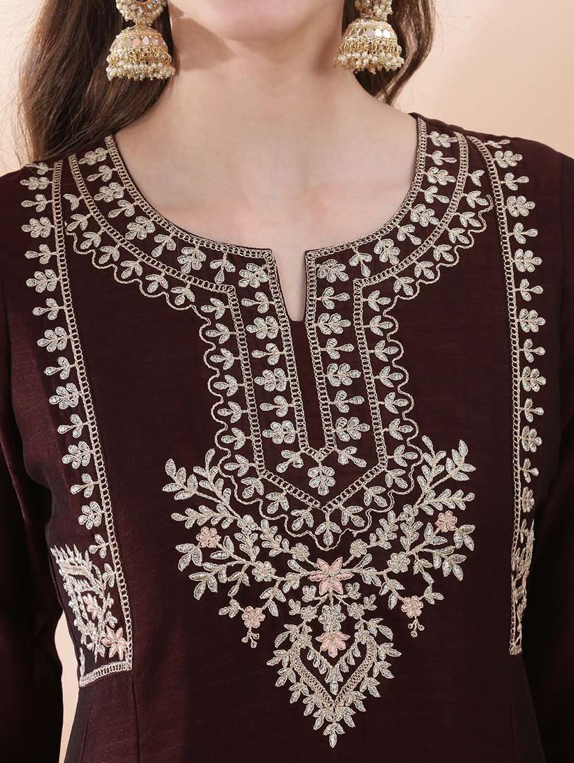 women solid with work three quarter sleeve a-line kurta - 22378298 -  Standard Image - 4