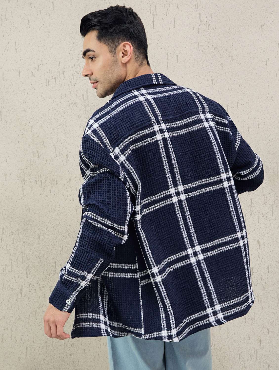 men checkered long sleeve oversized casual shirt - 22378375 -  Standard Image - 4