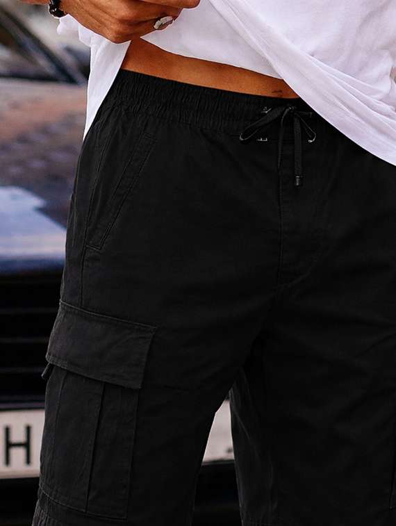 men solid mid rise regular fit cargo shorts - 22378532 -  Standard Image - 1