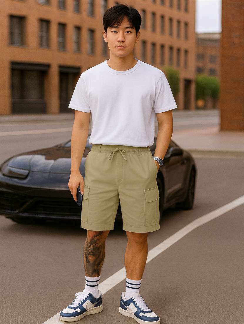 men solid mid rise regular fit cargo shorts - 22378533 -  Standard Image - 4