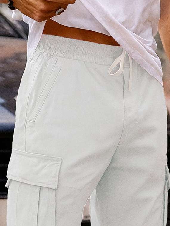 men solid mid rise regular fit cargo shorts - 22378534 -  Standard Image - 1