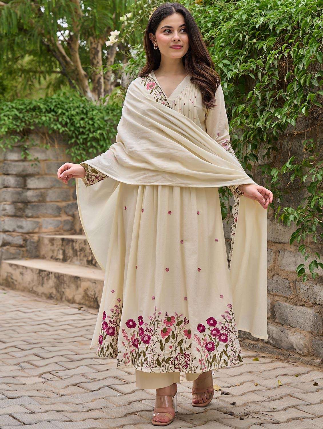 women solid with work long sleeve kurta pant with dupatta set - 22379490 -  Standard Image - 4