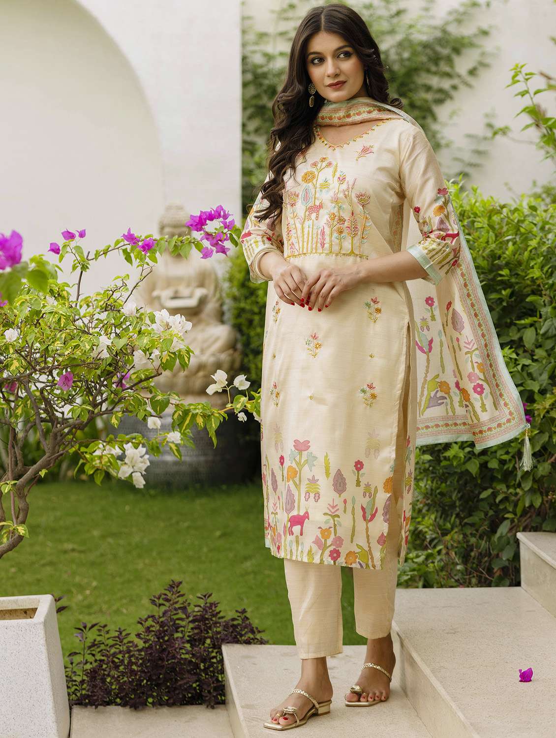 women printed three quarter sleeve kurta pant with dupatta set - 22379533 -  Standard Image - 4