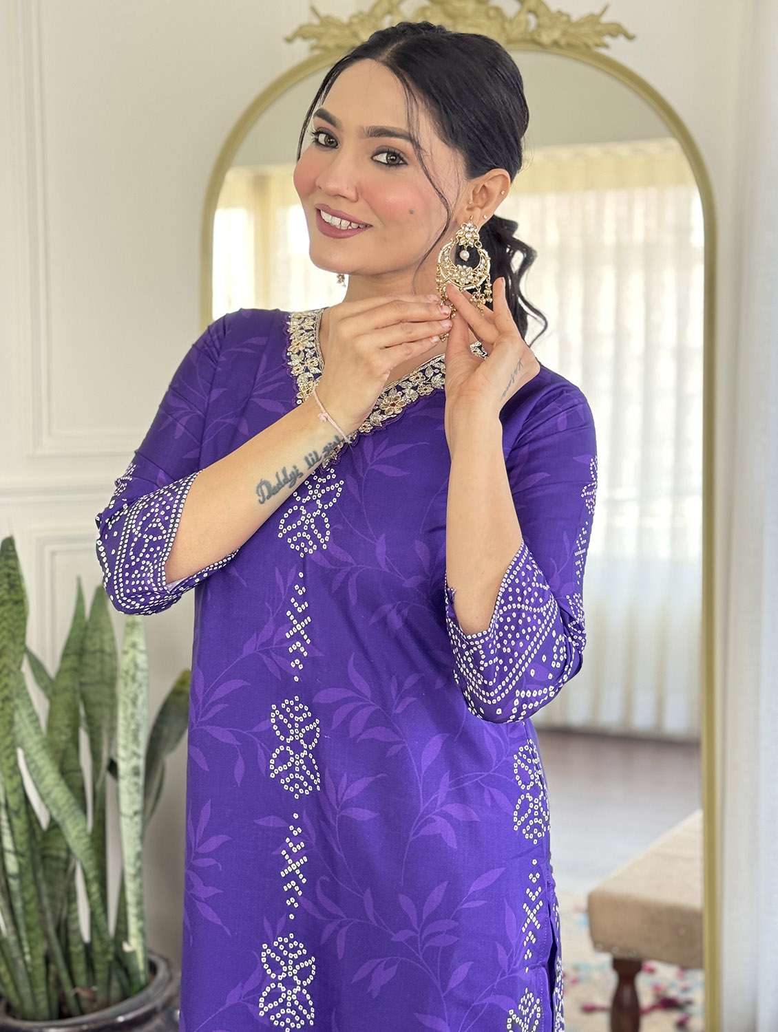 women bandhani three quarter sleeve kurta pant with dupatta set - 22379540 -  Standard Image - 1