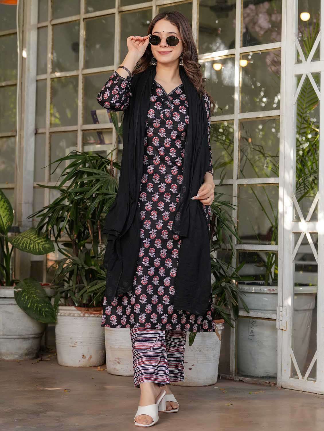 women floral three quarter sleeve kurta pant with dupatta set - 22379552 -  Standard Image - 6