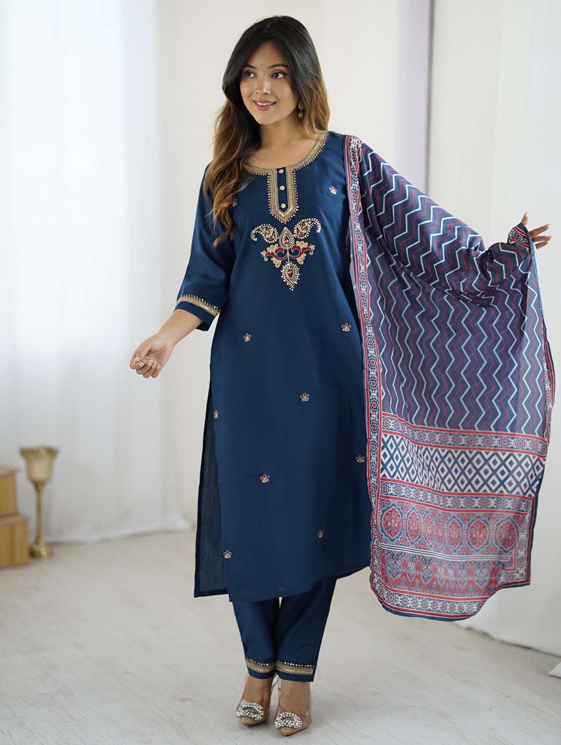 women solid with work three quarter sleeve kurta pant with dupatta set - 22379564 -  Standard Image - 4