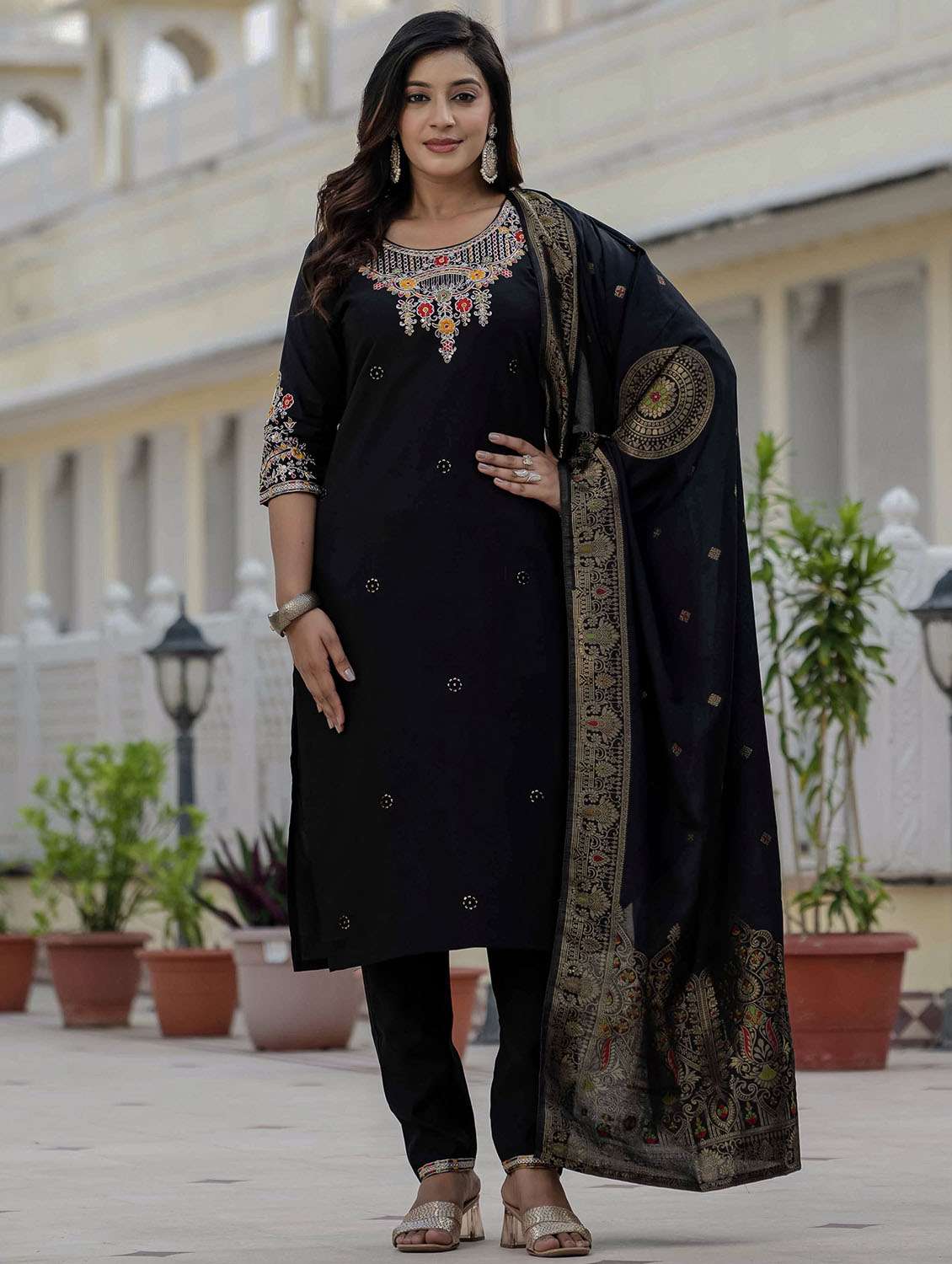 women solid with work three quarter sleeve kurta pant with dupatta set