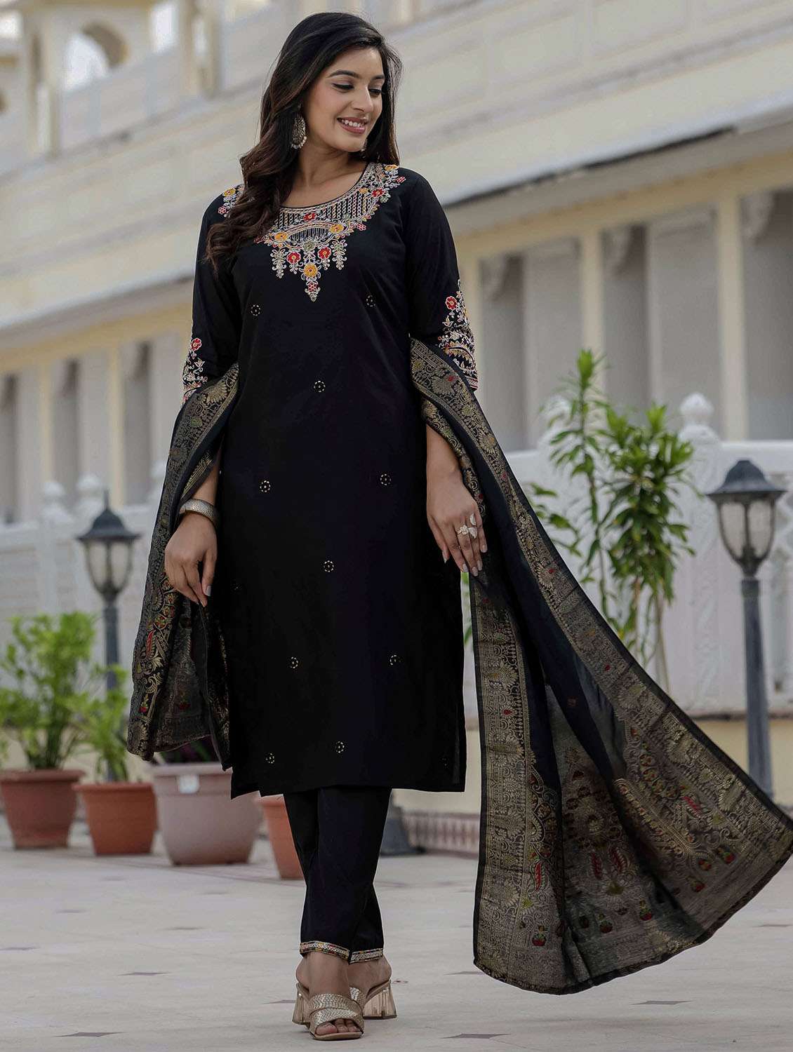 women solid with work three quarter sleeve kurta pant with dupatta set - 22379587 -  Standard Image - 4