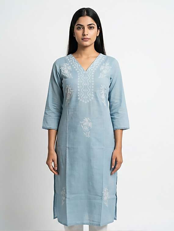 Women Embroidered Three Quarter Sleeves Straight Kurta - 22379689 -  Standard Image - 1