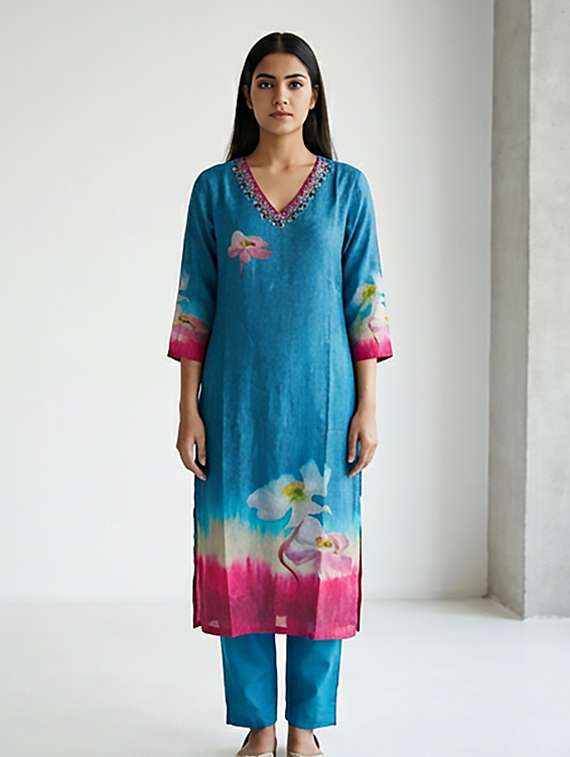 women printed three quarter sleeves kurta and pant set - 22379750 -  Standard Image - 1
