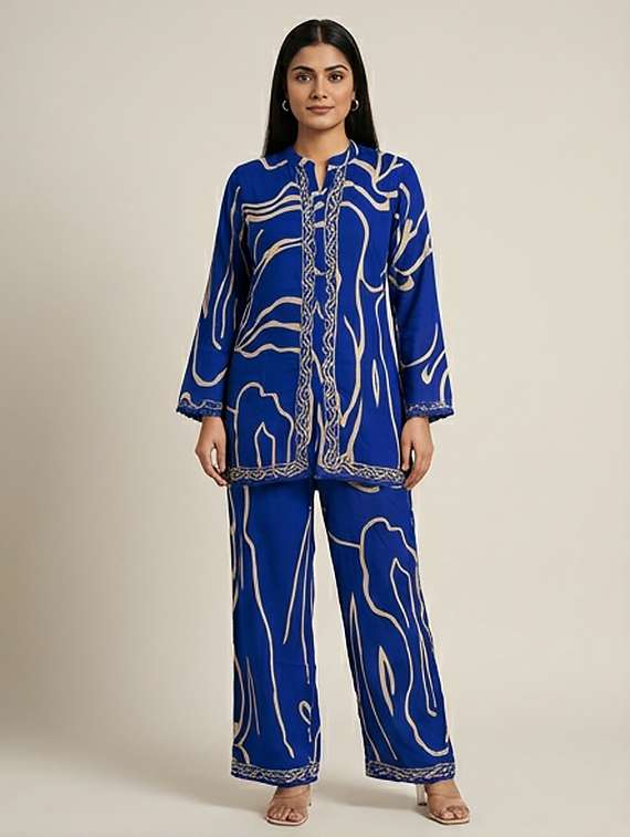 women printed long sleeves ethnic co-ord set - 22379757 -  Standard Image - 1
