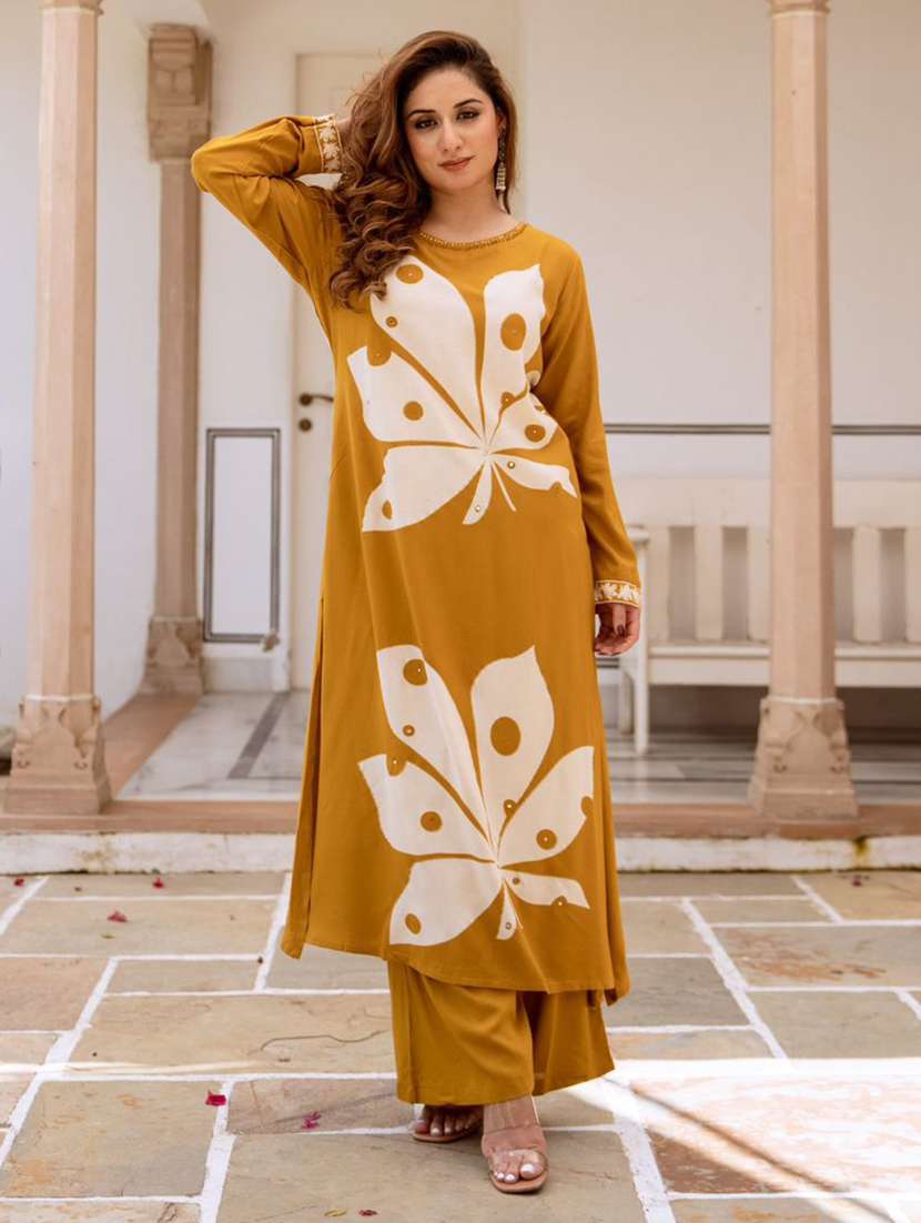 women printed long sleeve kurta and palazzo set