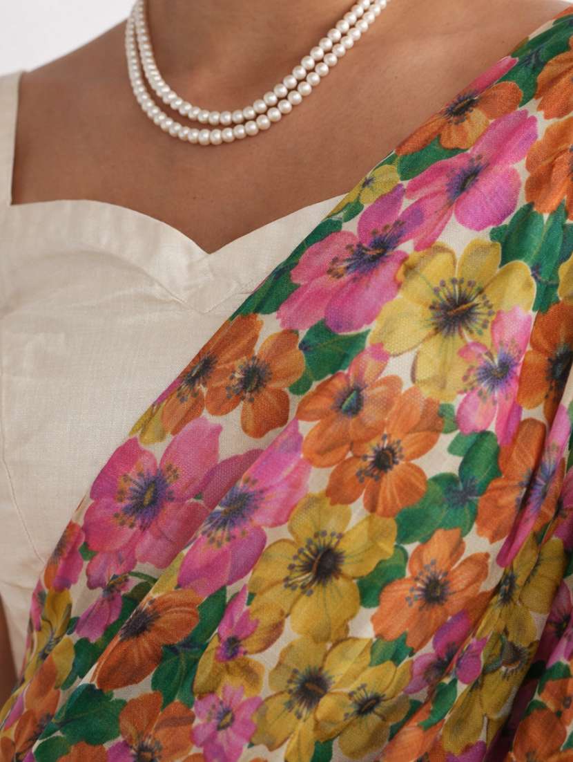 women printed casual wear saree with blouse - 22380907 -  Standard Image - 1