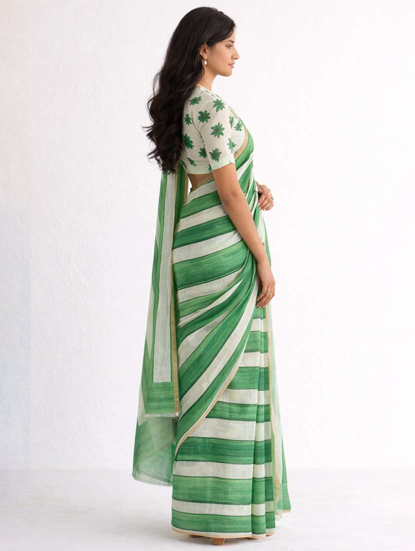 women printed casual wear saree with blouse - 22380908 -  Standard Image - 1