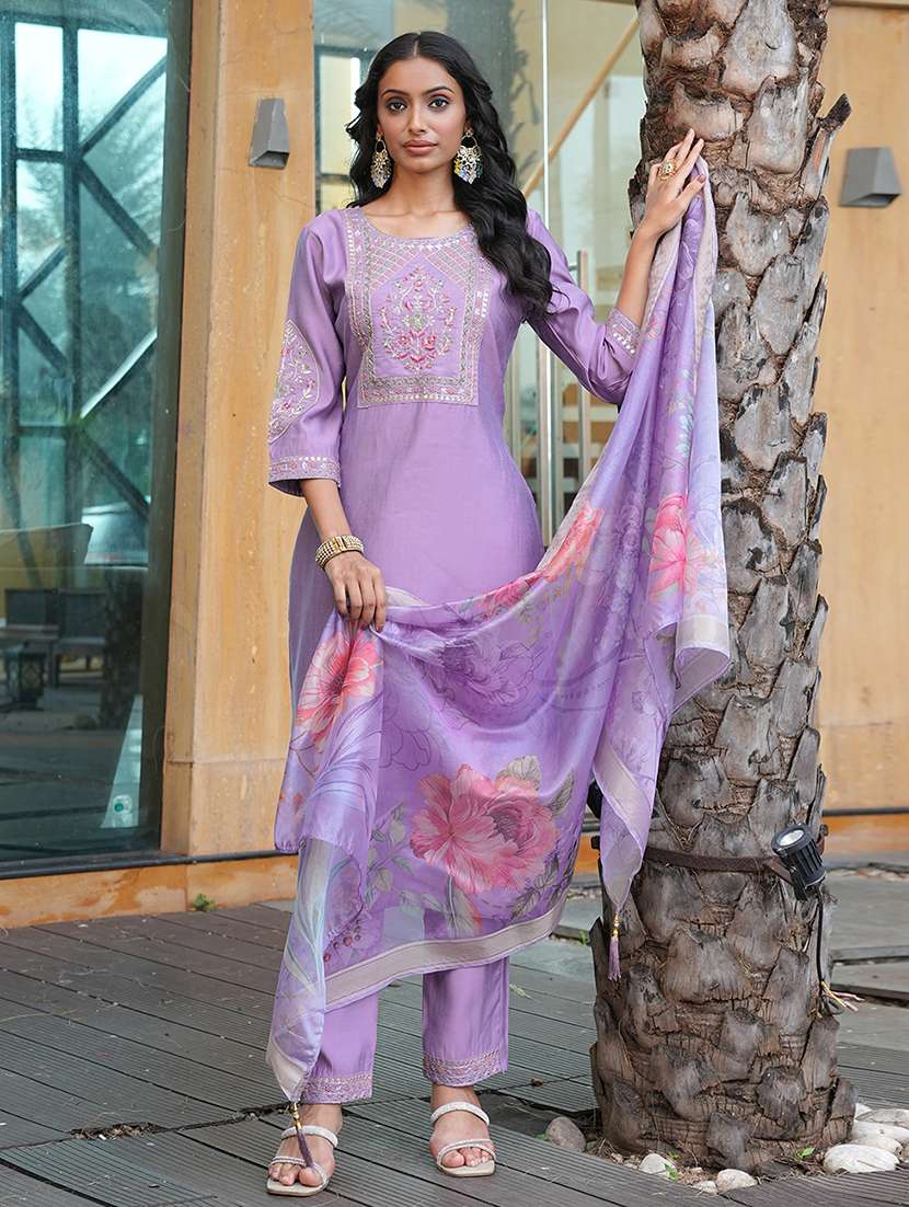 women solid with work three quarter sleeve kurta pant with dupatta set