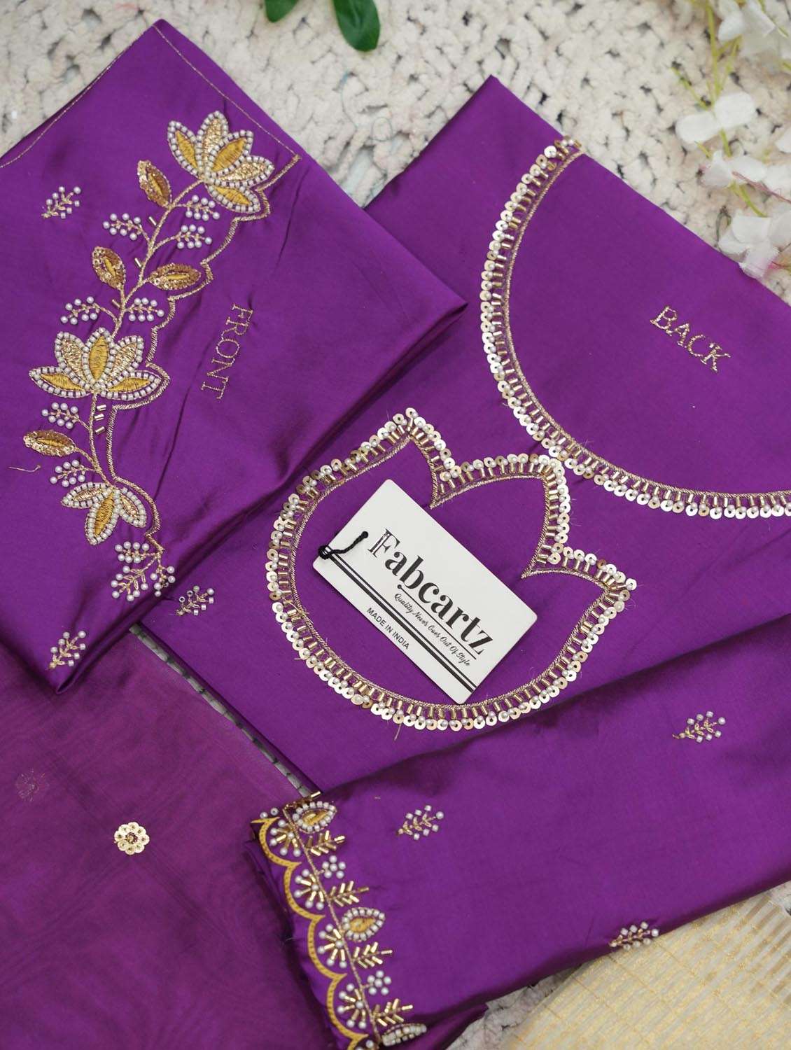 Women Self Design South Indian Style Unstitched Lehenga Choli Set - 22380955 -  Standard Image - 4