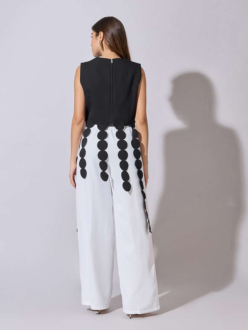 Womenn Solid Sleeveless Crop Top - 22381039 -  Standard Image - 4
