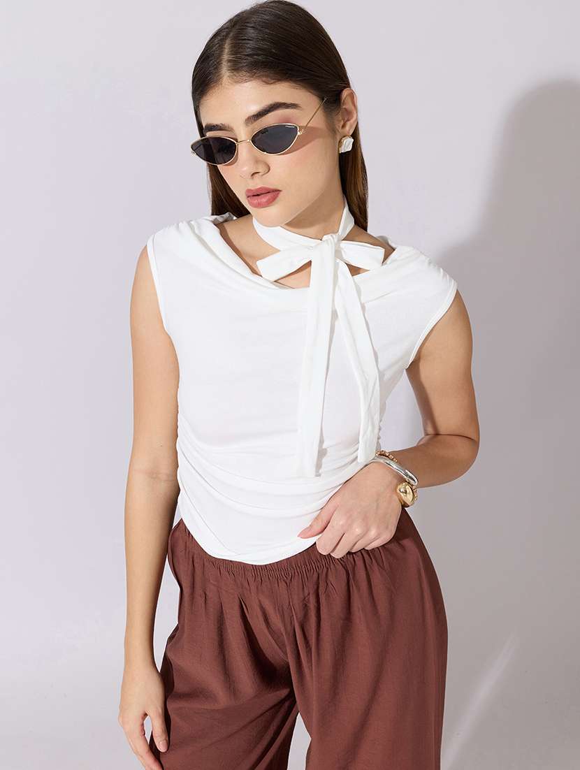 women solid sleeveless top with neck tie