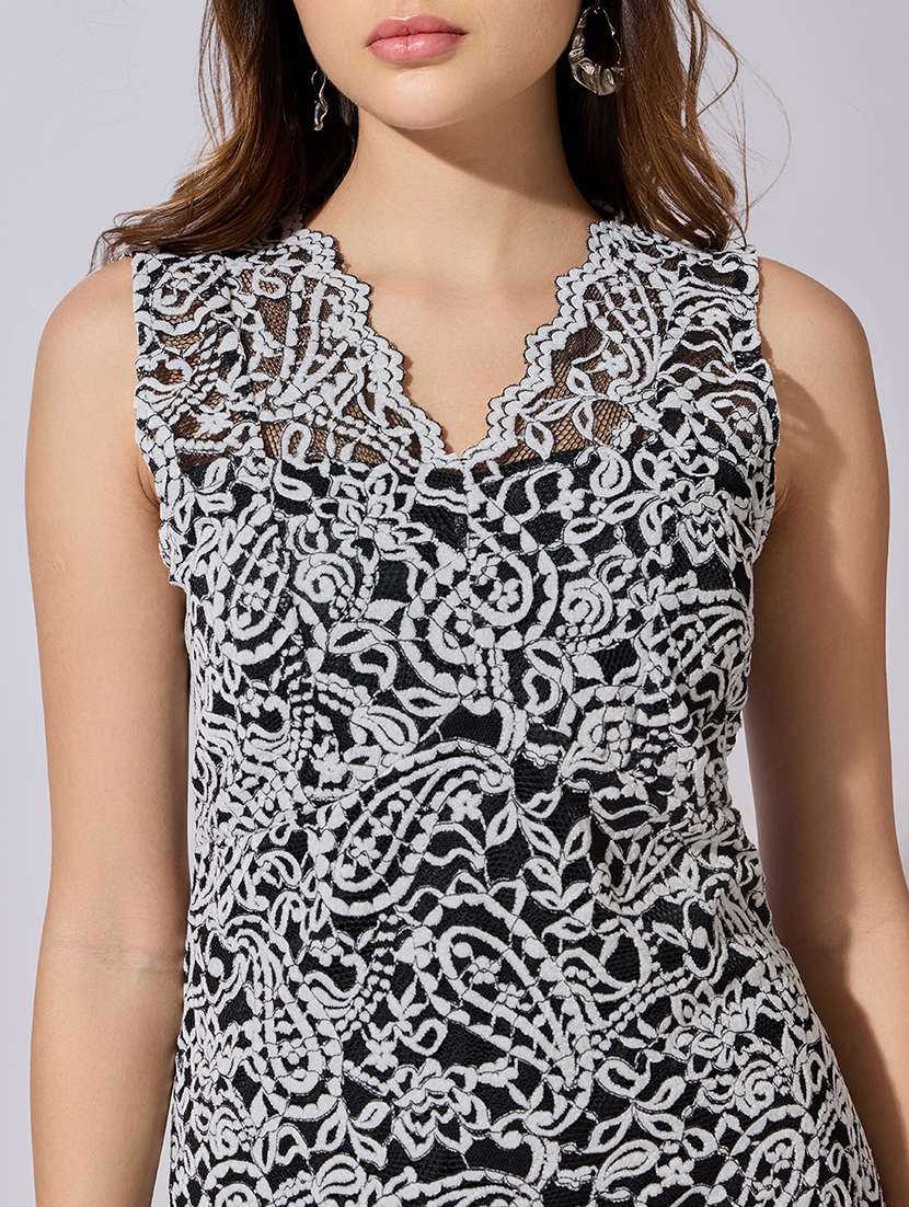 women self designed sleeveless lace bodycon dress - 22381173 -  Standard Image - 1