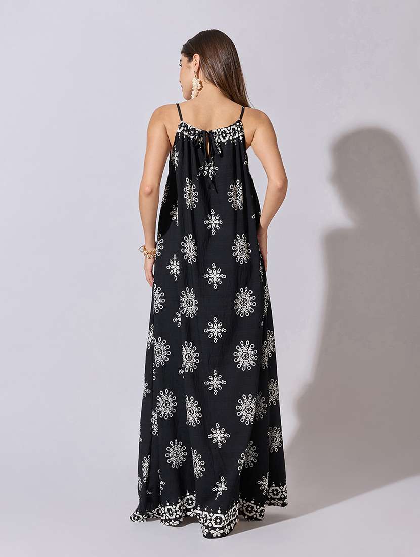 women embroidered shoulder strap a-line dress - 22381182 -  Standard Image - 4