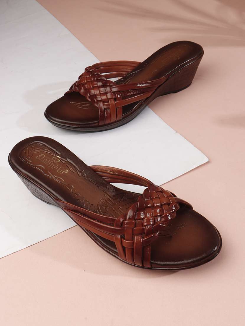 women tan slip on wedge