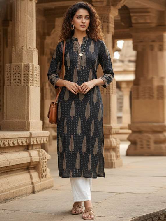 women printed three quarter sleeve straight kurta