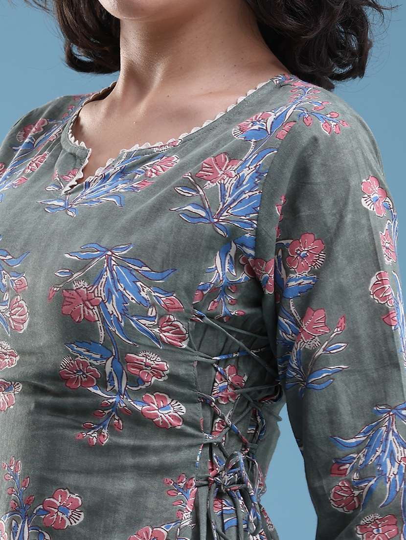 Women Printed Three Quarter Sleeves A-line Top - 22382185 -  Standard Image - 1