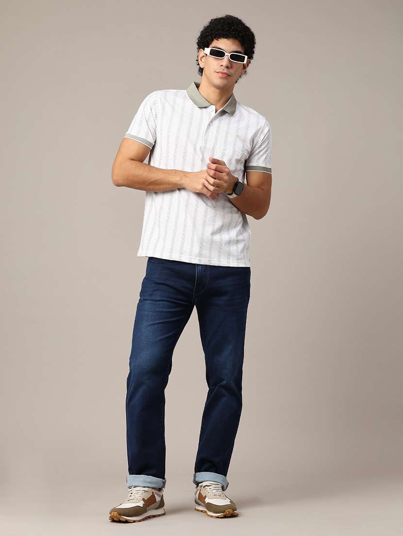 men washed mid rise tapered jeans - 22382464 -  Standard Image - 4