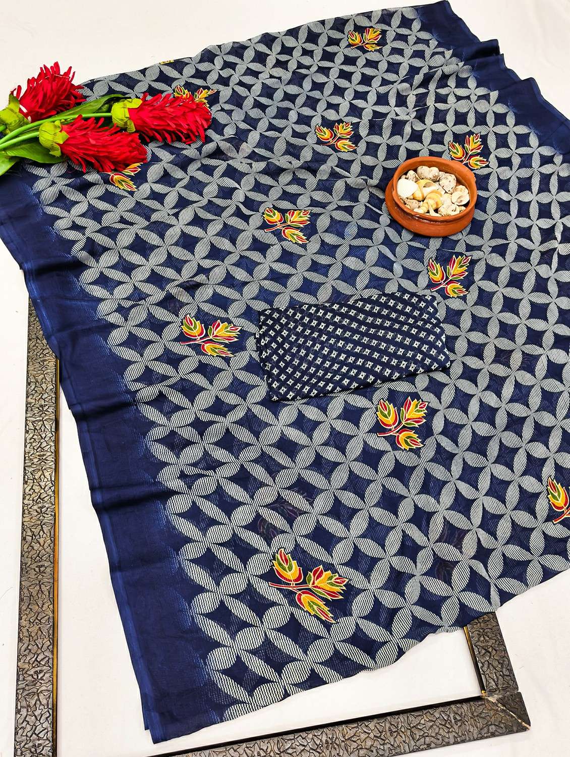 women printed casual wear saree with blouse - 22384376 -  Standard Image - 1